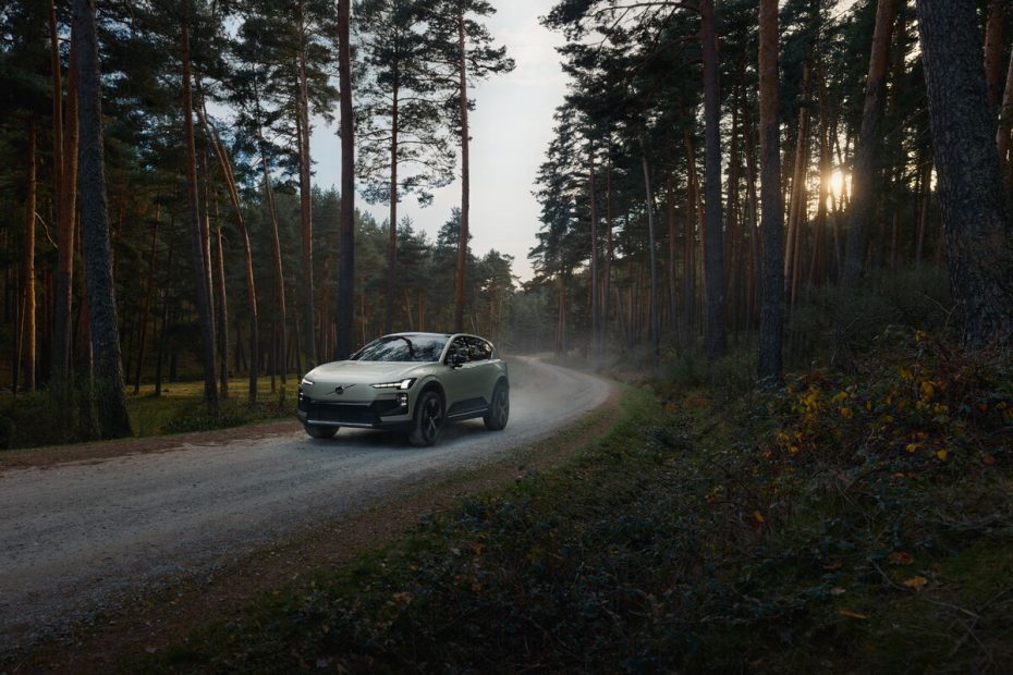 Volvo EX60 Cross Country